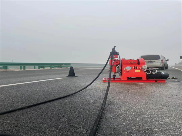 天门马路路基路面开裂下沉注浆加固灌浆